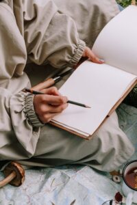 How to Plan a No-Stress Weekend That Recharges You